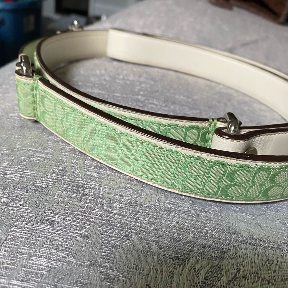 Coach signature dog leash